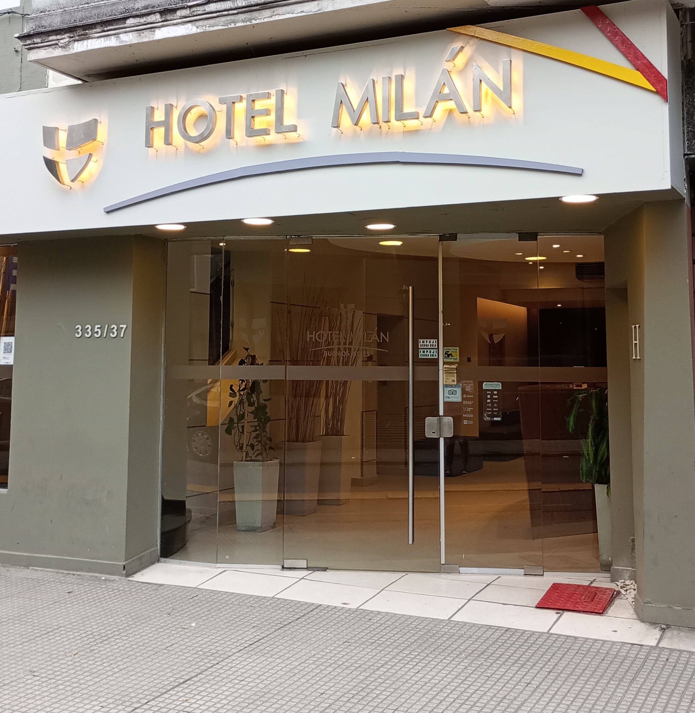 HOTEL MILÁN